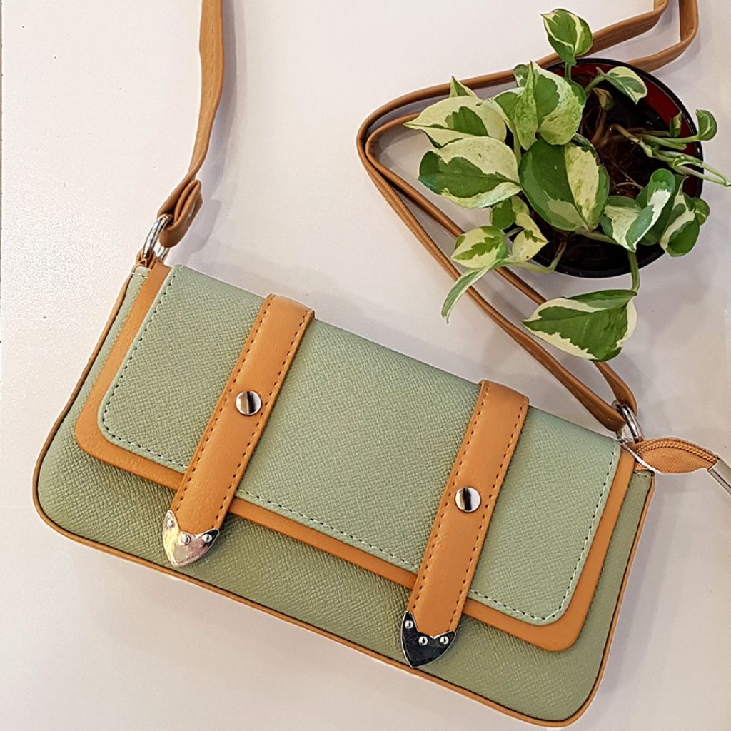 کیف پاسپورتی کوچک سبز