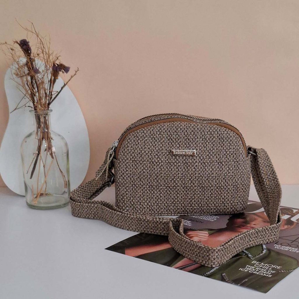 کیف پاسپورتی طرح کنفی