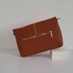 کیف پاسپورتی دکمه دار