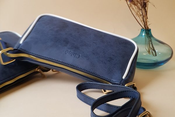 کیف اسپرت دوشی سورمه ای